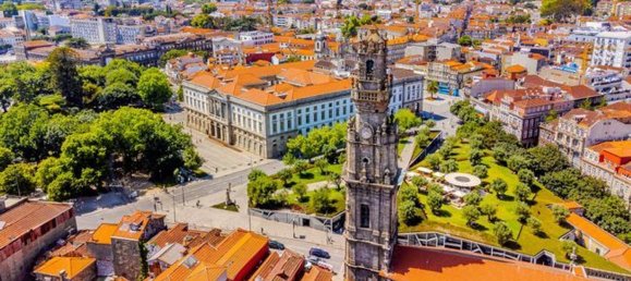 184m² Building in Porto, Portugal No. 229163 5