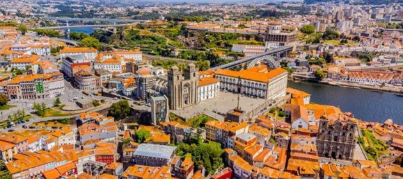 184m² Building in Porto, Portugal No. 229163 4