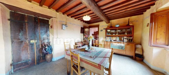 4 bedrooms House in Borgo a Mozzano, Italy No. 235306 2