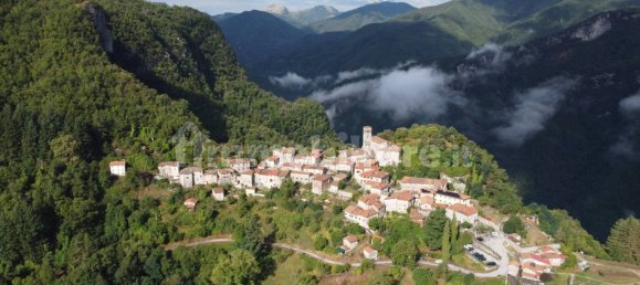 4 bedrooms House in Borgo a Mozzano, Italy No. 235306 22