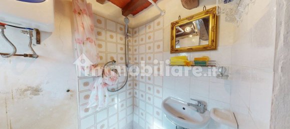 4 bedrooms House in Borgo a Mozzano, Italy No. 235306 17