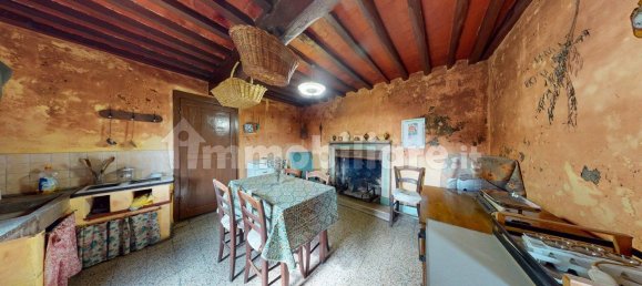 4 bedrooms House in Borgo a Mozzano, Italy No. 235306 5