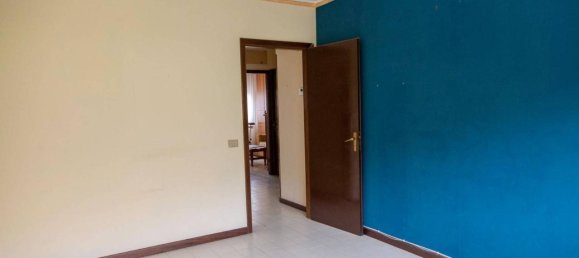 Apartamento de 4 divisões em Messina, Italy N.º 78786 28