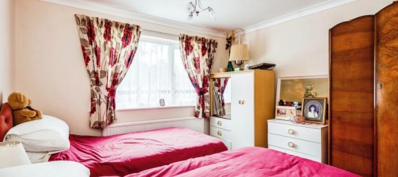 4 bedrooms House in Newbury, United Kingdom No. 10459 11