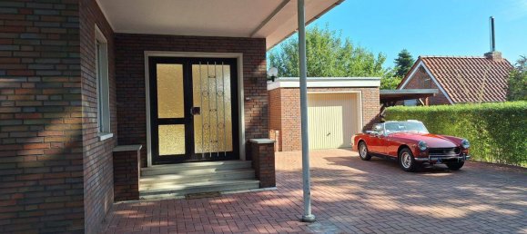 4 rooms Bungalow in Leer, Germany No. 329155 4