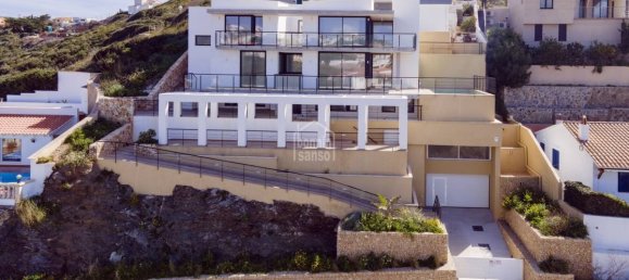 Villa de 4 dormitorios en Mahon, Spain No. 5422 2