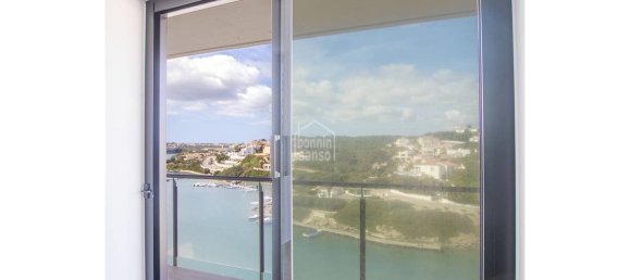 Villa de 4 dormitorios en Mahon, Spain No. 5422 15