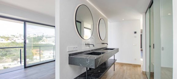 Villa de 4 dormitorios en Mahon, Spain No. 5422 12