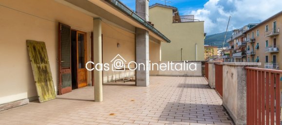 6-Zimmer Wohnung in Prato, Italy, Nr. 47668 25