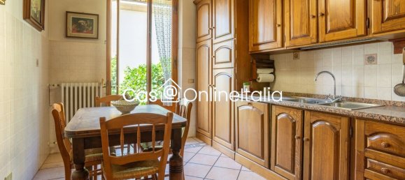 6-Zimmer Wohnung in Prato, Italy, Nr. 47668 10