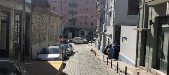 145m² Commercial property in Porto, Portugal No. 23164 5