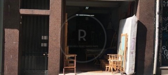 145m² Commercial property in Porto, Portugal No. 23164 3