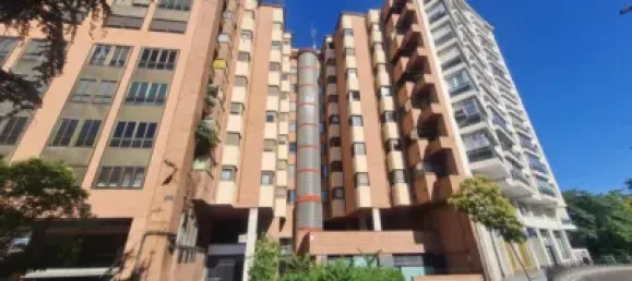  مرآب في Valladolid, Spain 11متر مربع رقم 140872 3