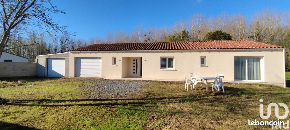4 rooms House in Nuaille-sur-Boutonne, France No. 107133