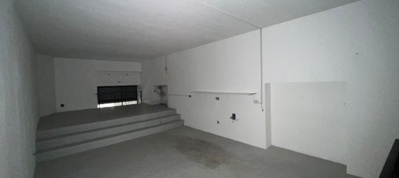 2-Zimmer Gewerbliche Immobilie in Chieti, Italy, Nr. 119795 8