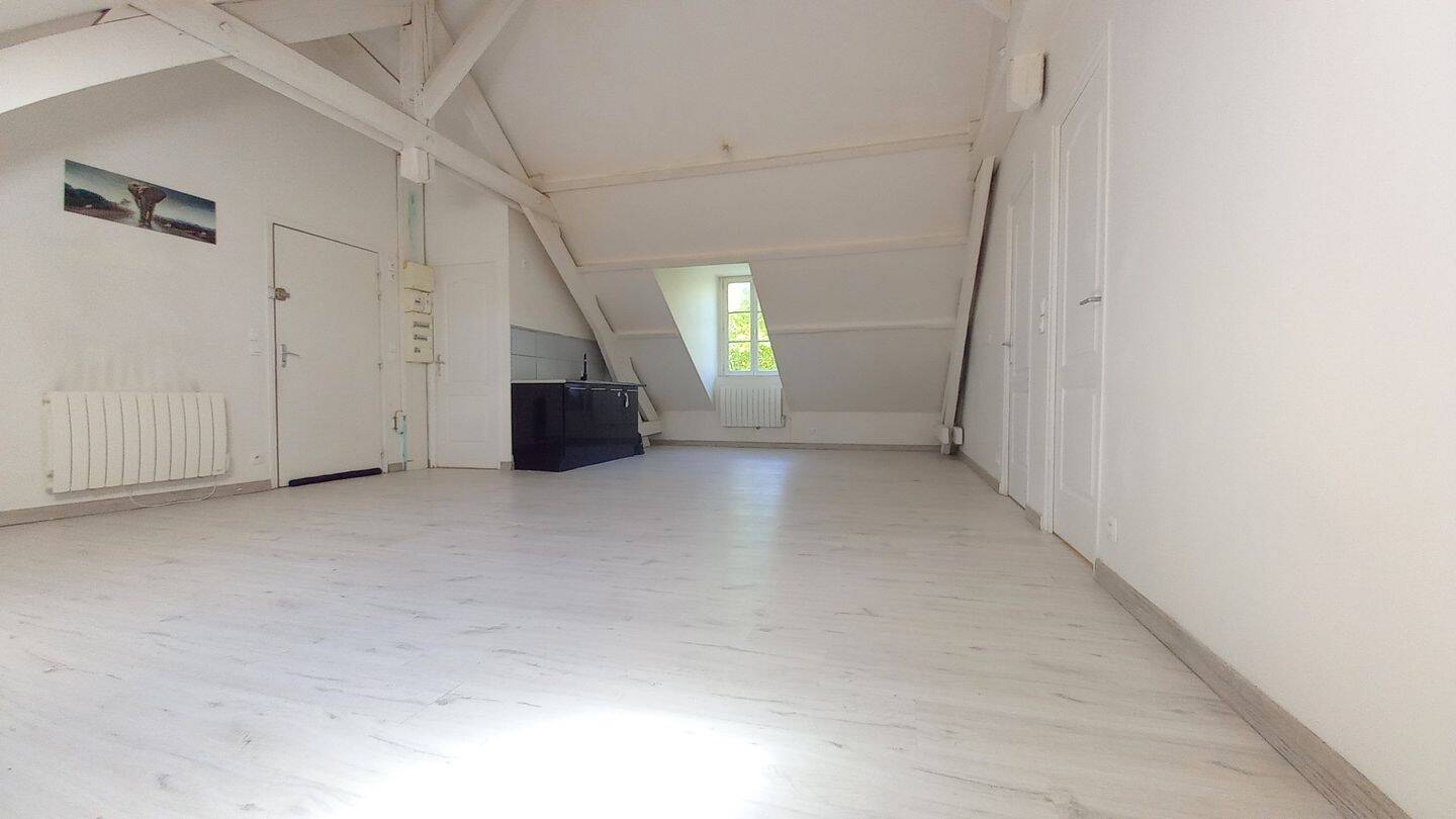 2 bedrooms Apartment in Dreux, France No. 101819