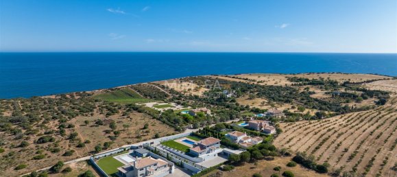 5 bedrooms Villa in Lagos, Portugal No. 122638 3