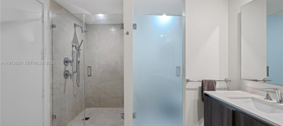 3 chambres propriété commerciale à vendre à Miami, Miami-Dade, Florida, USA № 615462 11
