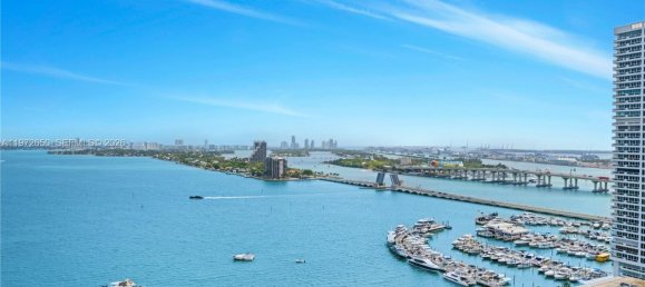 3 chambres propriété commerciale à vendre à Miami, Miami-Dade, Florida, USA № 615462 29