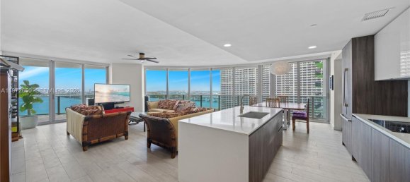 3 chambres propriété commerciale à vendre à Miami, Miami-Dade, Florida, USA № 615462 24