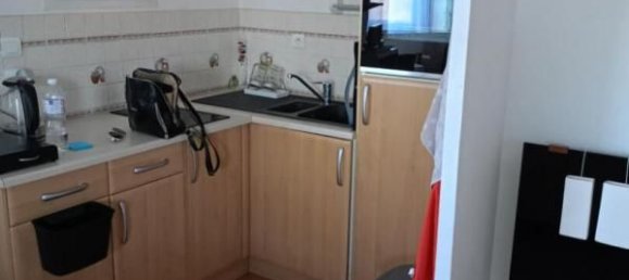 Estudio en Brest, France No. 272376 2