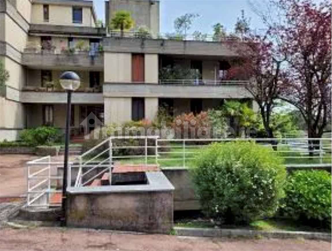 4 Schlafzimmer Wohnung in Varese, Italy, Nr. 384000