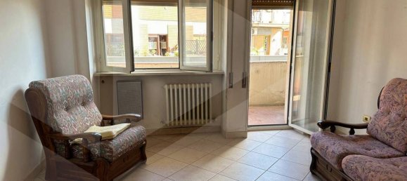 Apartamento de 4 divisões em Avezzano, Italy N.º 19175 5