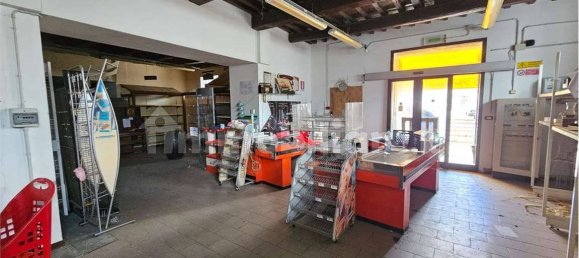 Lagerhaus in Sant'Angelo in Vado, Italy 400m², Nr. 260126 11
