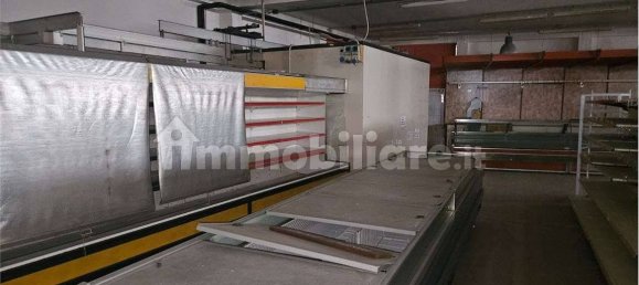 Lagerhaus in Sant'Angelo in Vado, Italy 400m², Nr. 260126 12