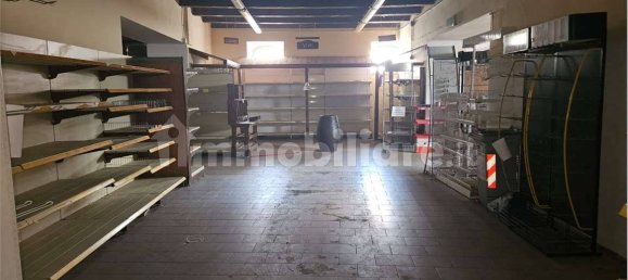 Lagerhaus in Sant'Angelo in Vado, Italy 400m², Nr. 260126 16