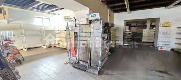 Lagerhaus in Sant'Angelo in Vado, Italy 400m², Nr. 260126 14