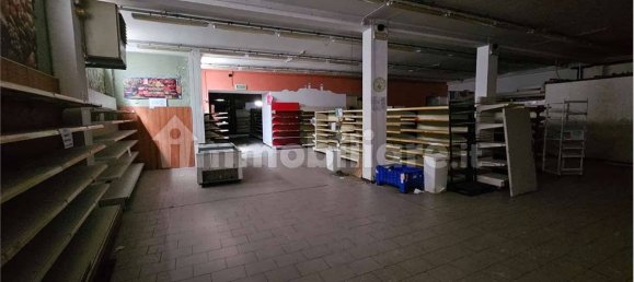 Lagerhaus in Sant'Angelo in Vado, Italy 400m², Nr. 260126 2