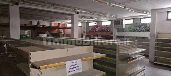 Lagerhaus in Sant'Angelo in Vado, Italy 400m², Nr. 260126 18