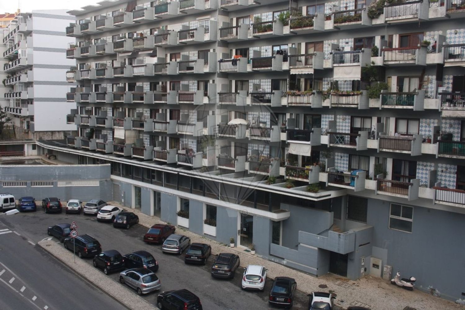 282m² Warehouse in Cascais, Portugal No. 73539