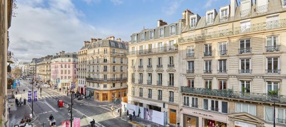 3 bedrooms Apartment in Paris, France No. 121700 16