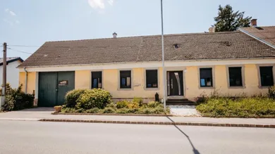 3-salle Maison à Ladendorf, Austria No. 66149