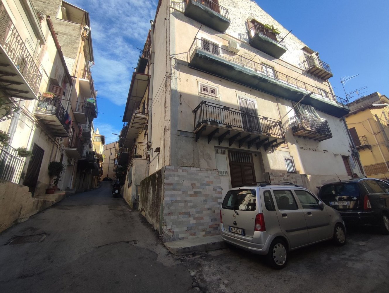 5-Zimmer Haus in Montelepre, Italy, Nr. 268743