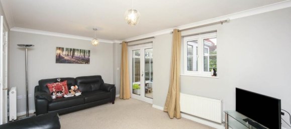 4 bedrooms House in Bromsgrove, United Kingdom No. 2415 2