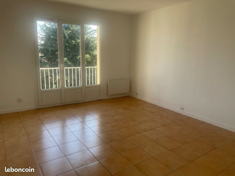 1 غرف نوم شقة في Les Mureaux, France رقم 359258