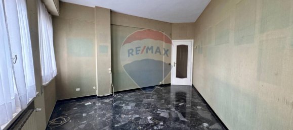 3 bedrooms Apartment in Savona, Italy No. 100205 11