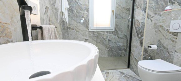 Apartamento de 5 divisões em Genoa, Italy N.º 36748 31