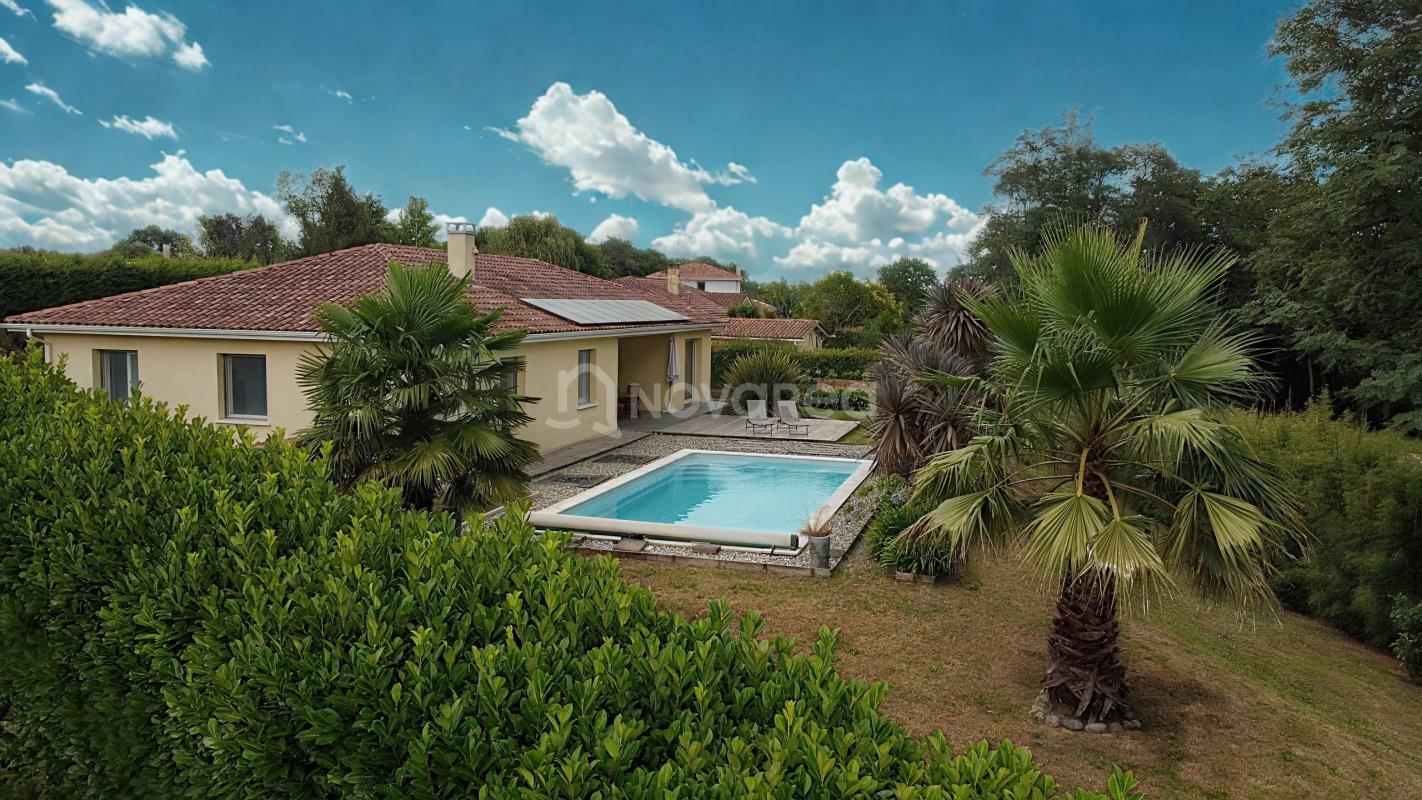 4 bedrooms Villa in Pouillon, France No. 277867