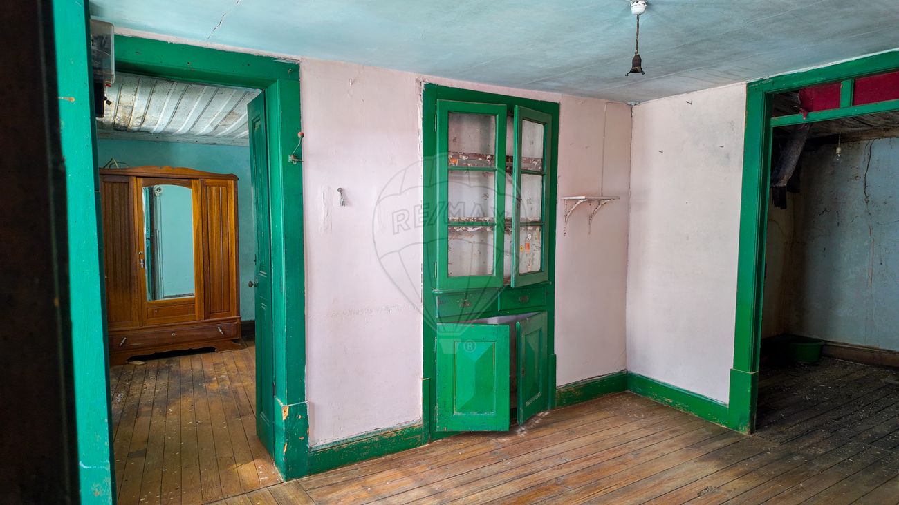 3 bedrooms House in Ceira, Portugal No. 161880