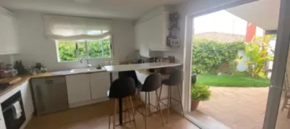 4 bedrooms House in La Pobla de Vallbona, Spain No. 135321 10