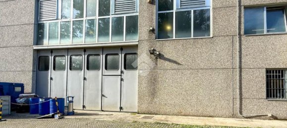 1000m² Warehouse in Bulciago, Italy No. 365544 16