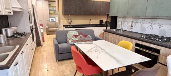 Коммерческая недвижимость с 1 комнатой в Бари, Италия № 233970 3