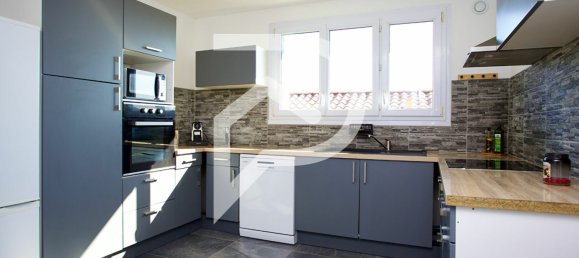 4 bedrooms House in Frans, France No. 362093 2