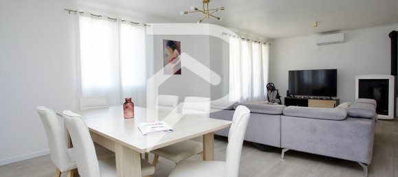 4 bedrooms House in Frans, France No. 362093 5