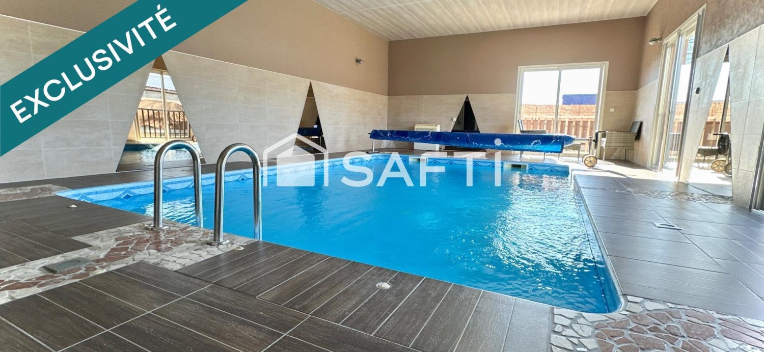 Дом с 5 спальнями в Ле Мартр-д'Артьер, Франция № 208087