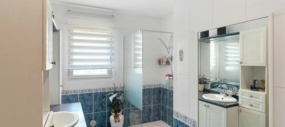 3 bedrooms Villa in Occitanie, France No. 296681 13